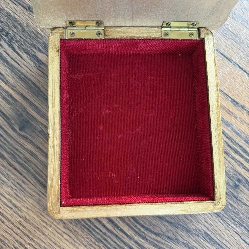 N/A vintage wooden